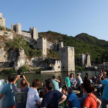 Golden Danube Veliko Gradište Exterior foto